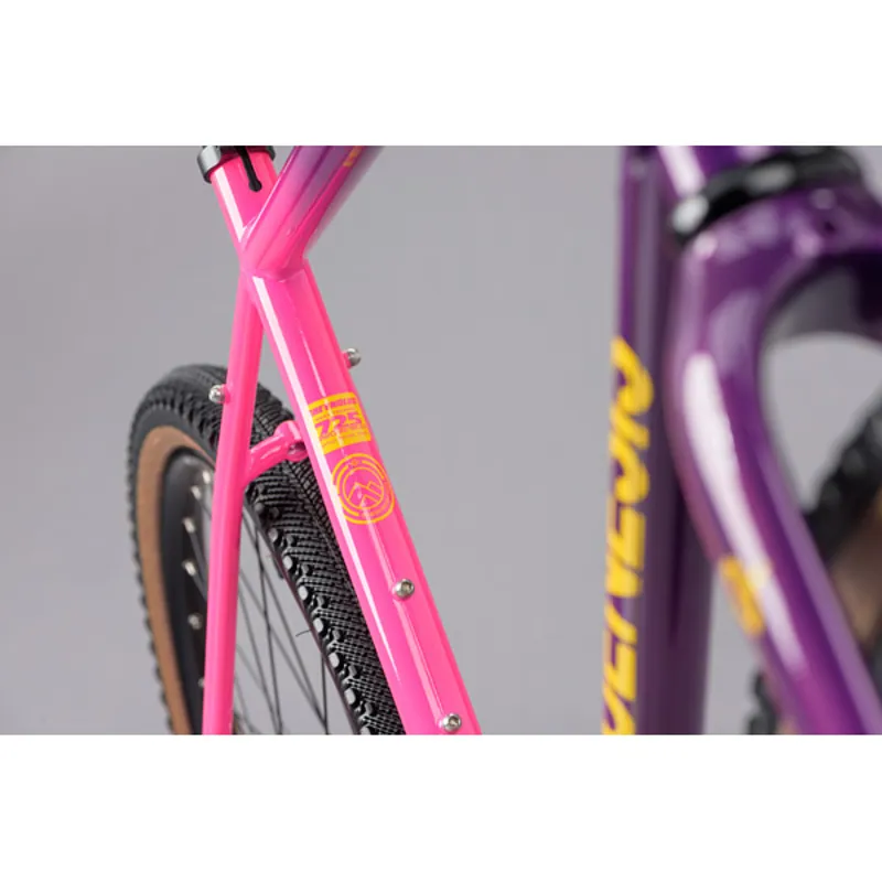 Genesis Fugio 30 Steel Gravel Bike in pink and Purple-8